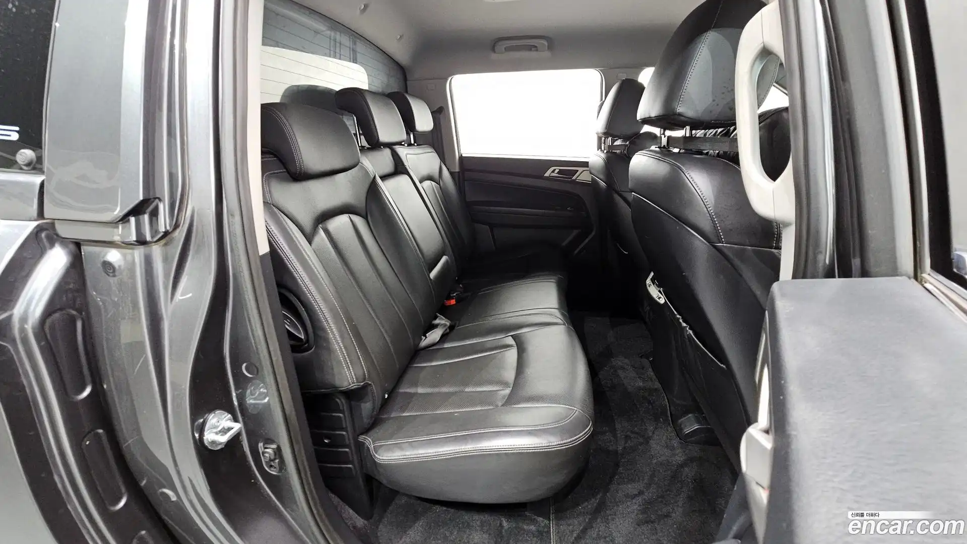 Rexton KG Mobility 2018.8-OPTION-023