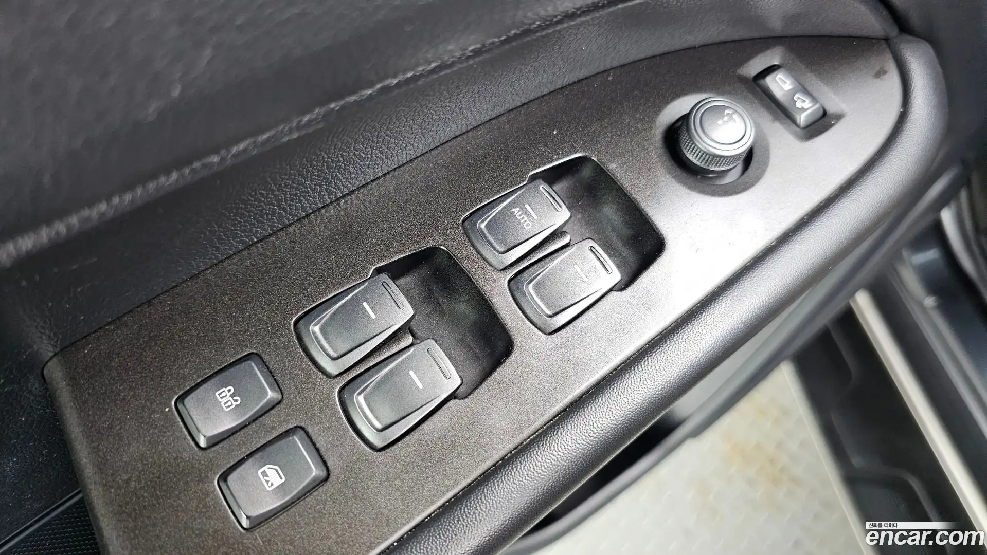 Rexton KG Mobility 2018.8-OPTION-043
