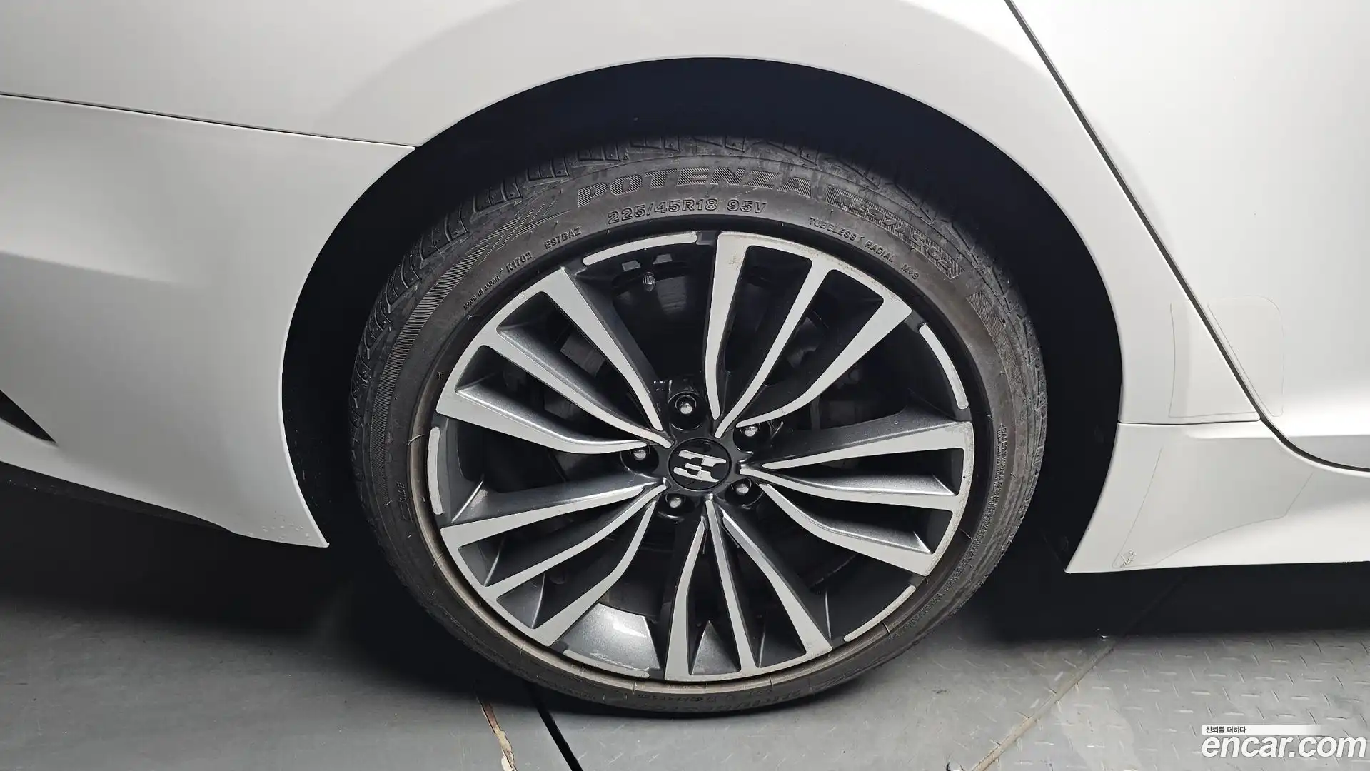 Stinger Kia 2018.3-OUTER-005