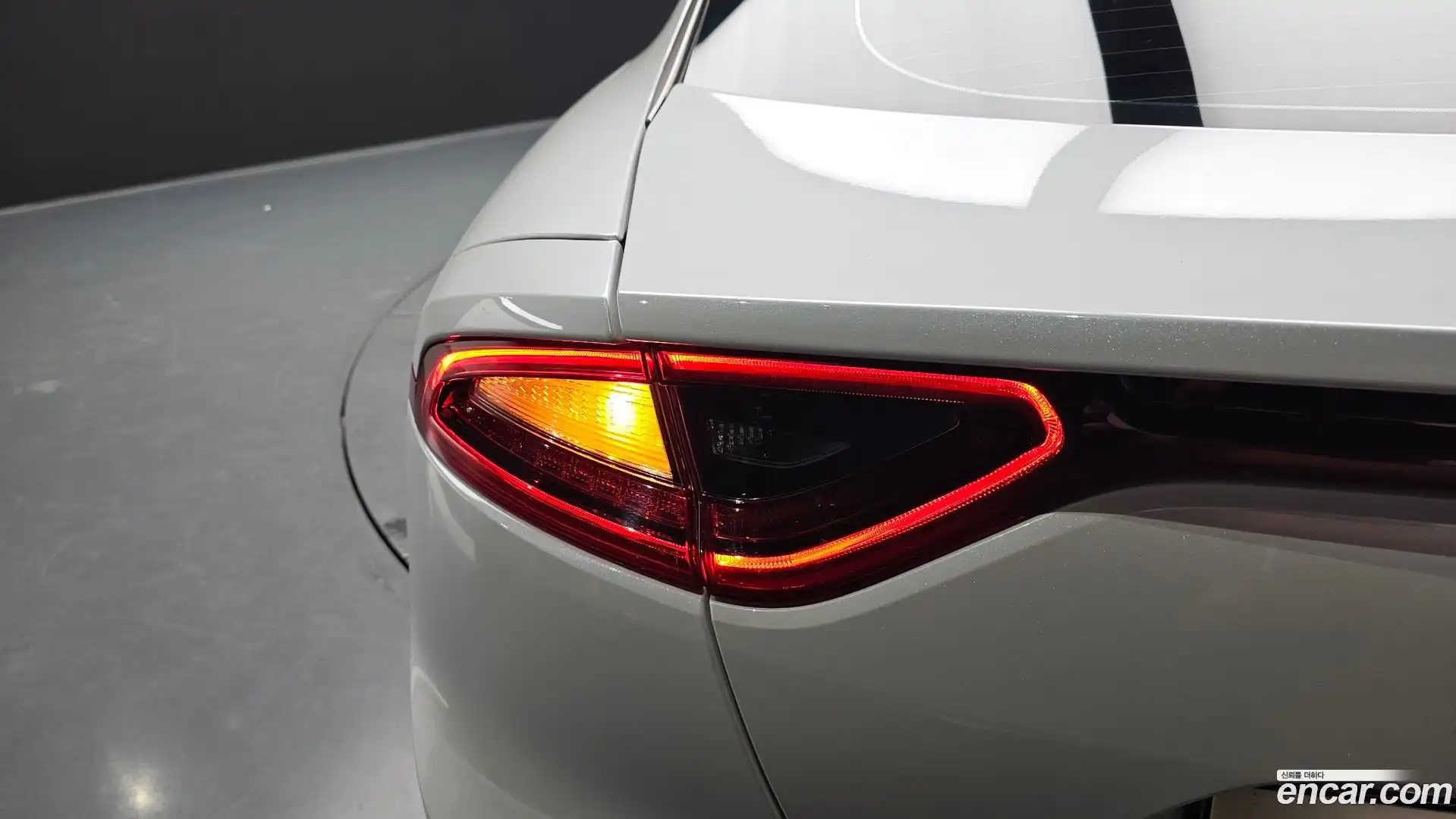 Stinger Kia 2018.3-OUTER-033