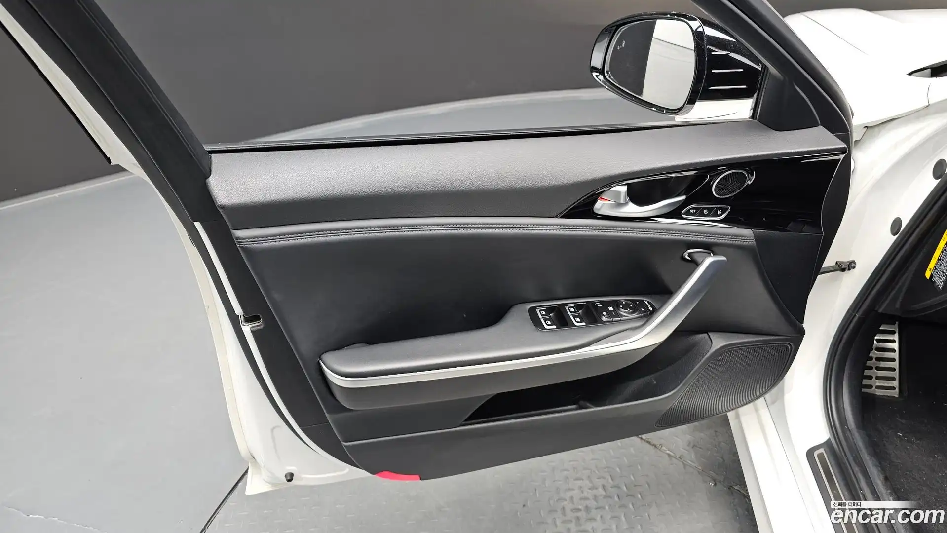 Stinger Kia 2018.3-INNER-034