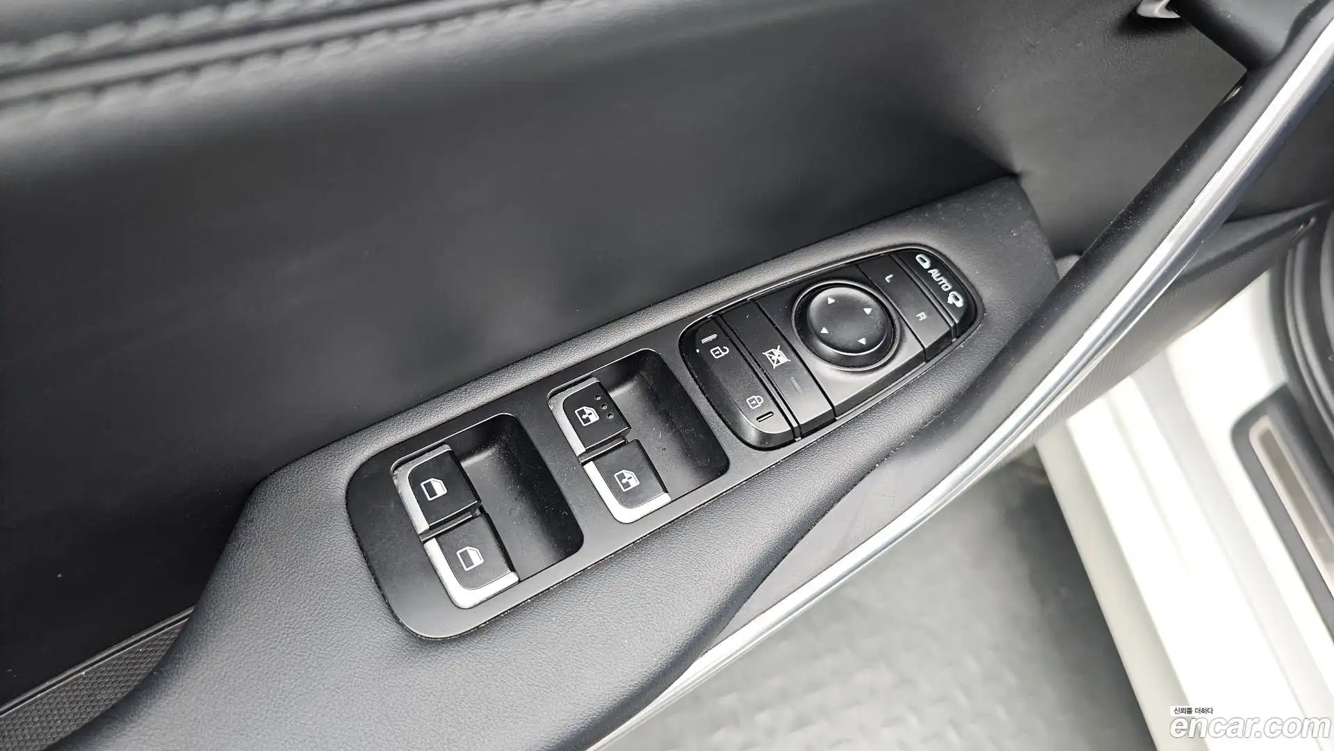 Stinger Kia 2018.3-OPTION-043
