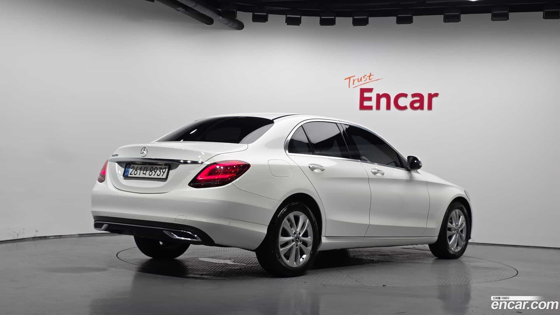 C-Class Mercedes-Benz 2019.1-OUTER-002