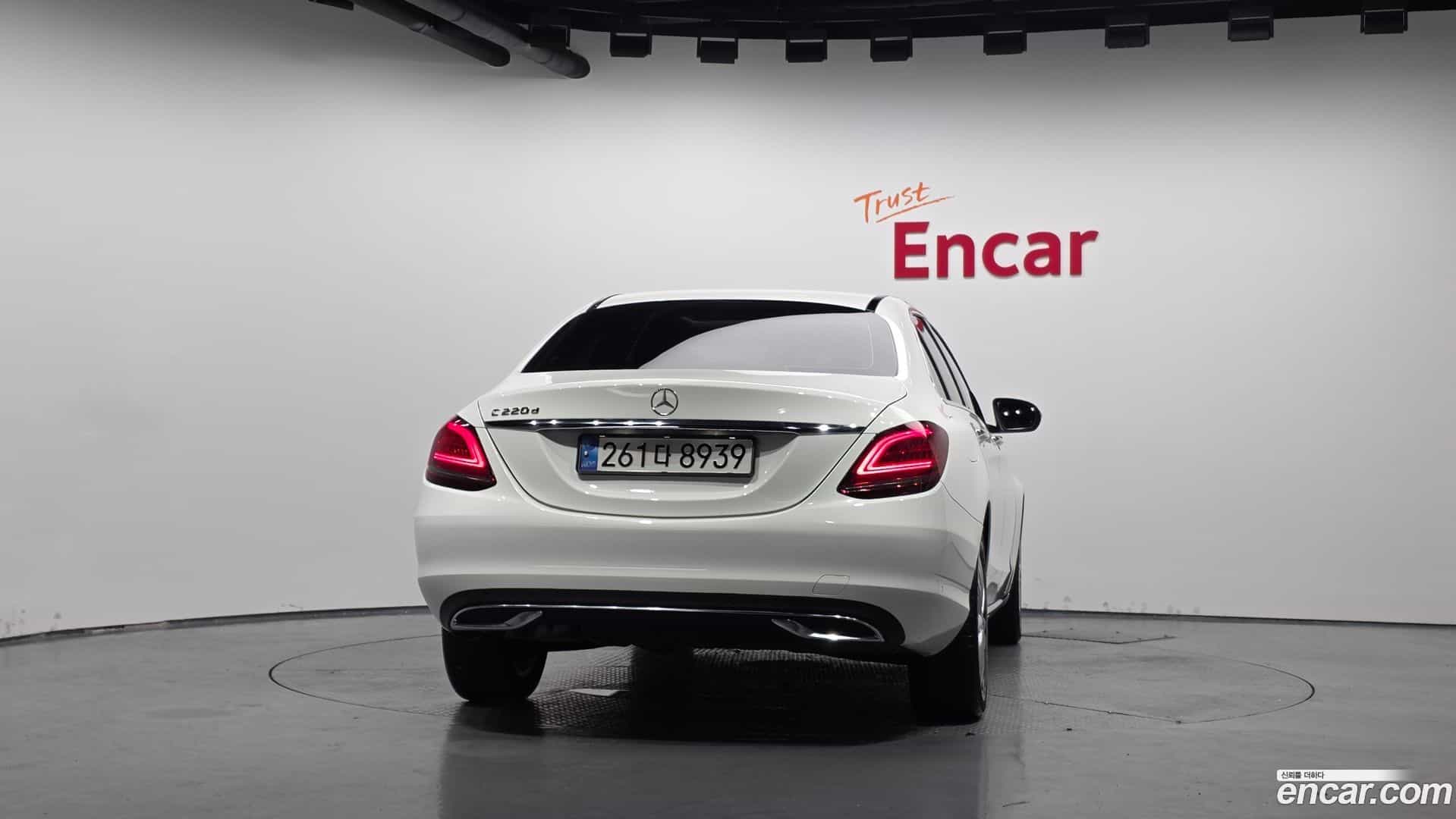 C-Class Mercedes-Benz 2019.1-OUTER-004