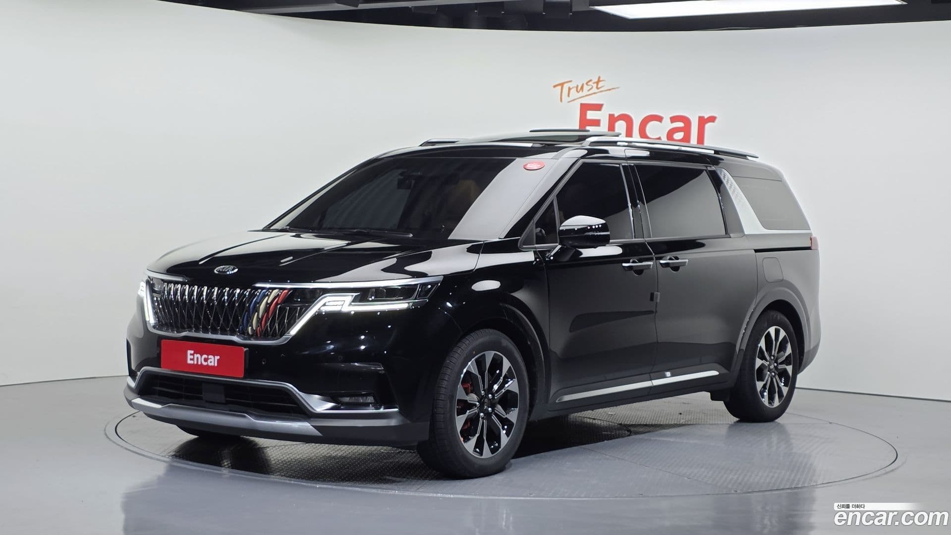 Main__Slider__Photo:Canival Kia 2021.6-0