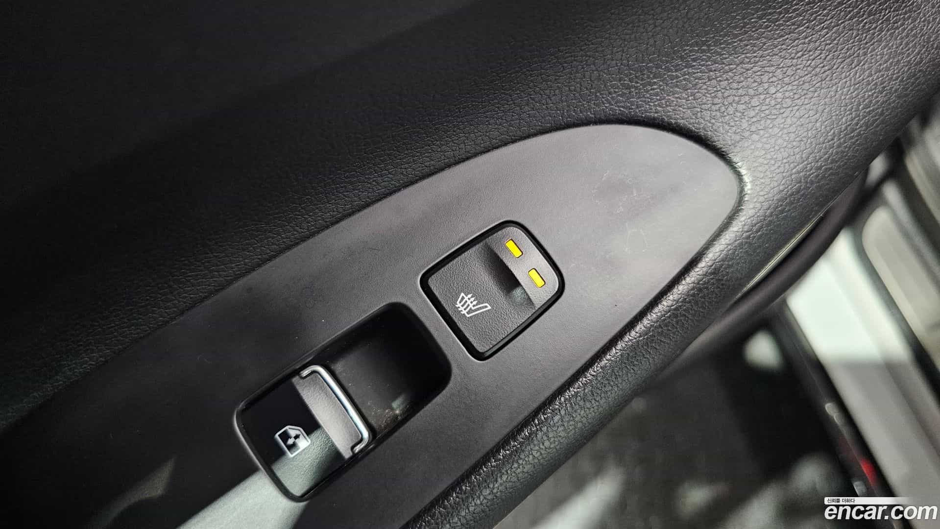 Grandeur Hyundai 2021.6-OPTION-024