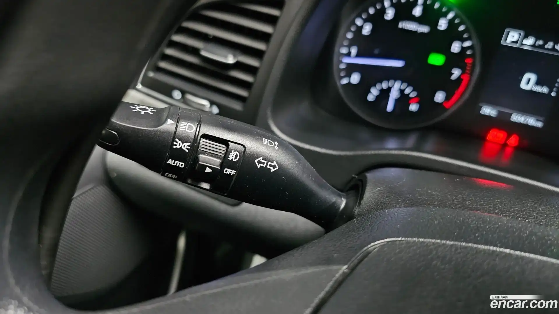 AVANTE Hyundai 2018.4-OPTION-042
