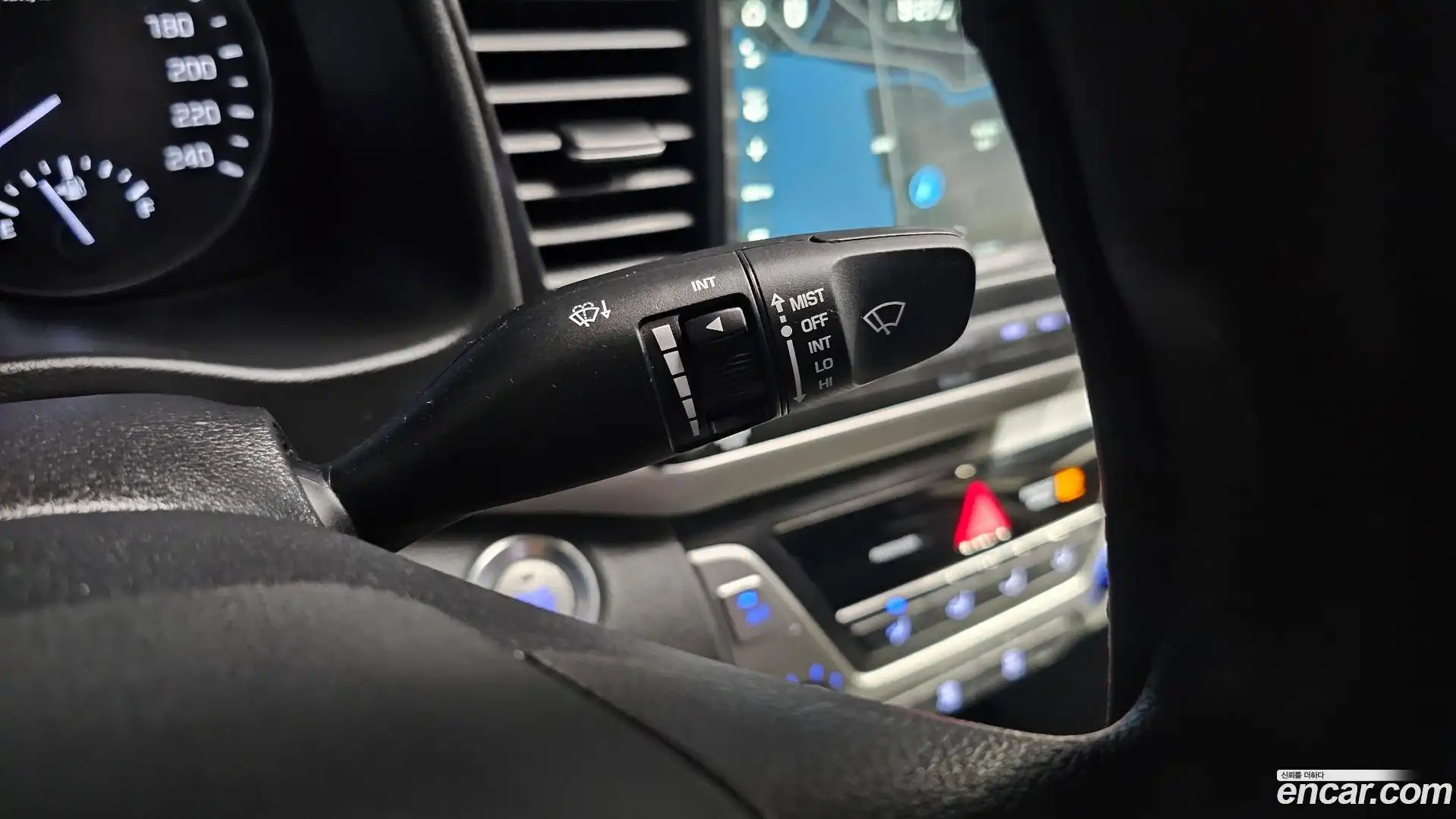 AVANTE Hyundai 2018.4-OPTION-043