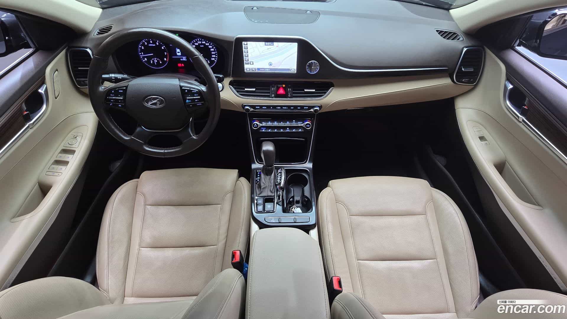 Grandeur Hyundai 2017.8-INNER-007