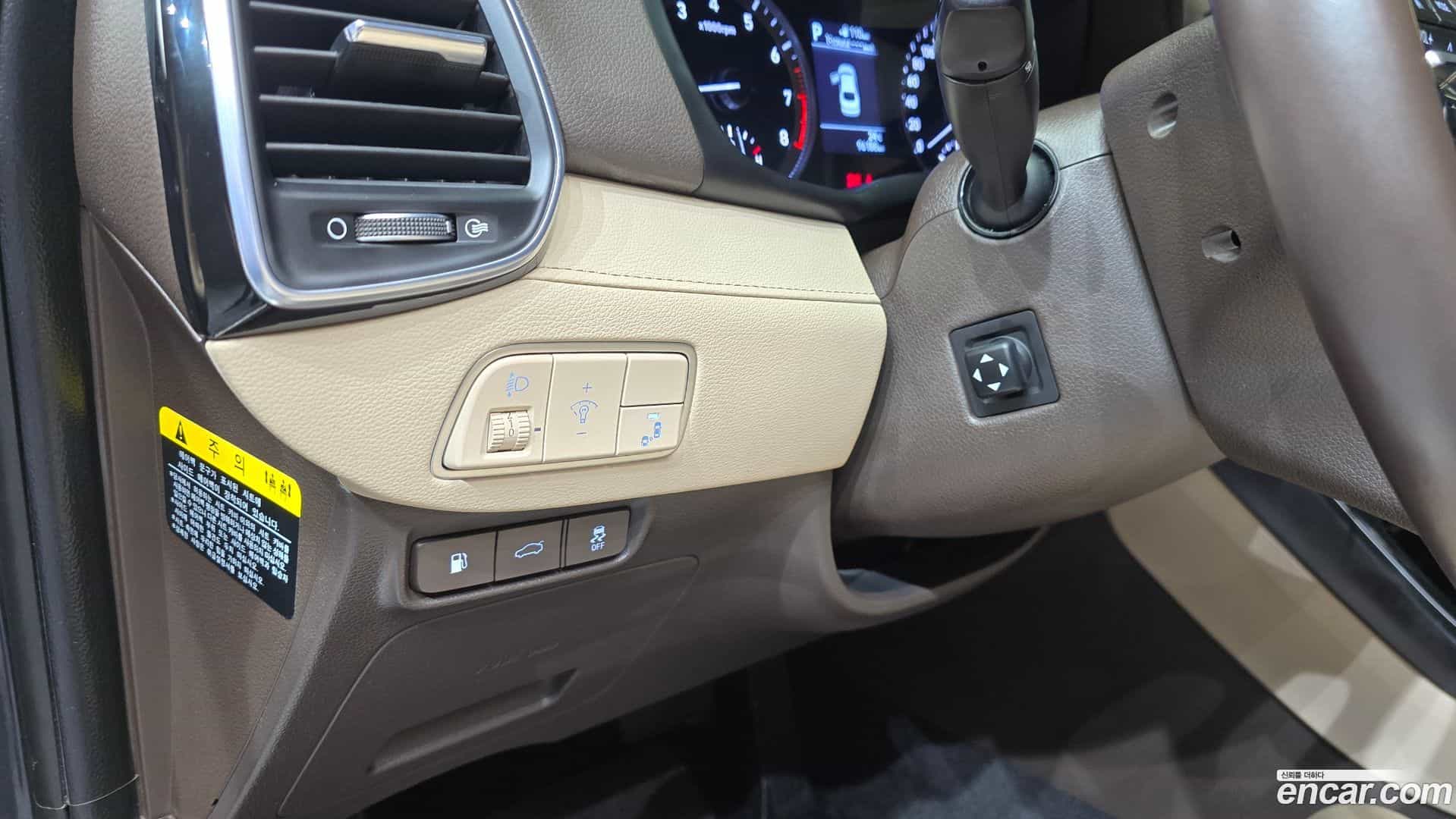 Grandeur Hyundai 2017.8-OPTION-019