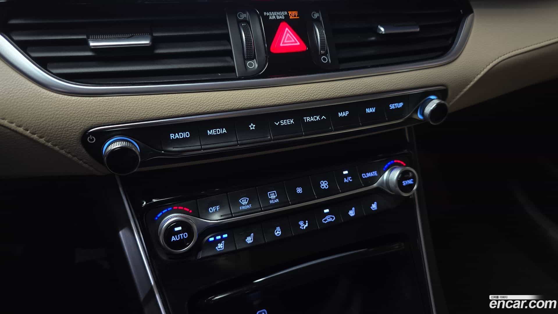 Grandeur Hyundai 2017.8-OPTION-022