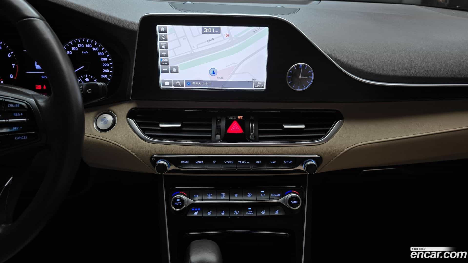 Grandeur Hyundai 2017.8-OPTION-024