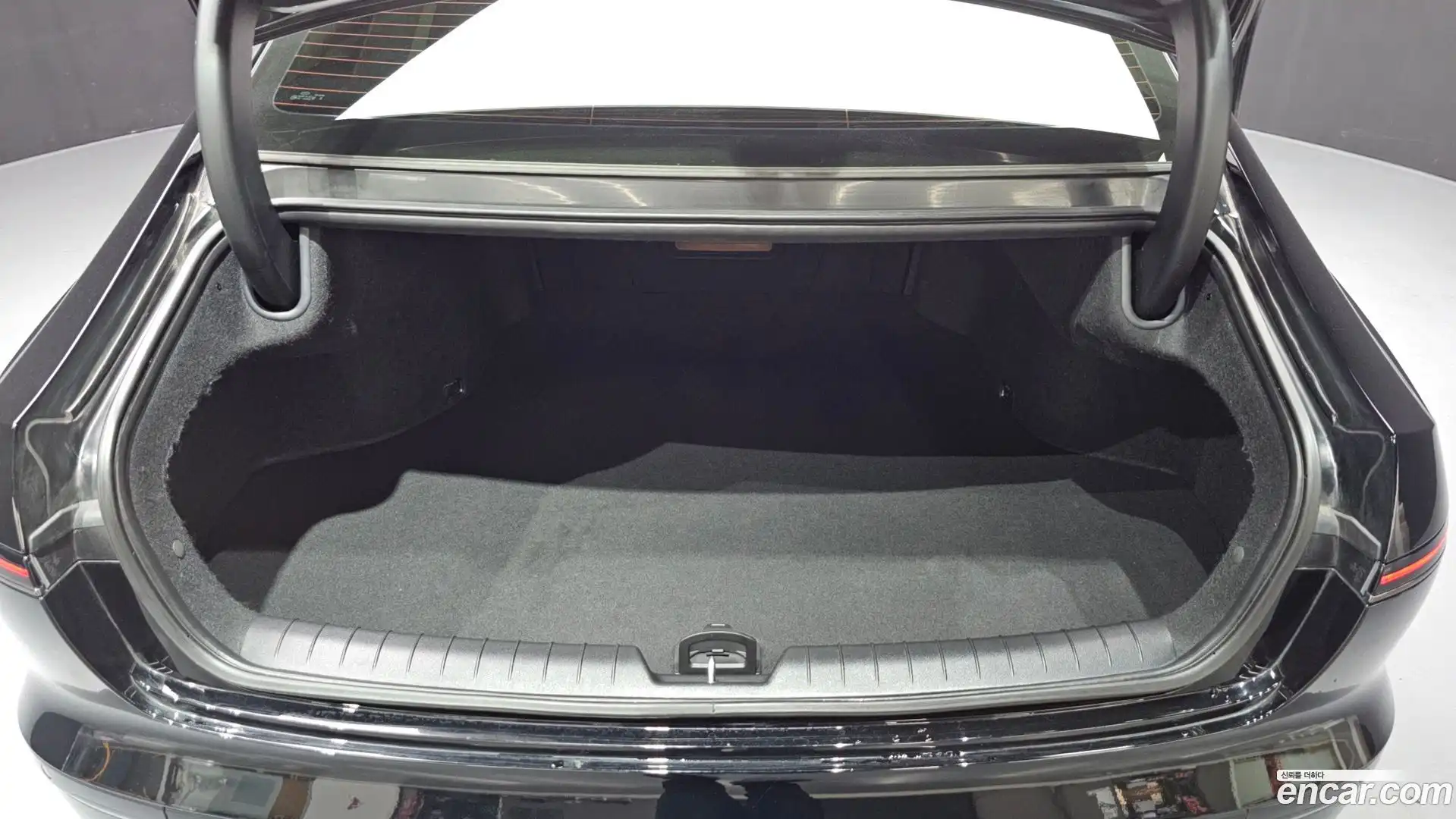 Grandeur Hyundai 2024.4-OPTION-021