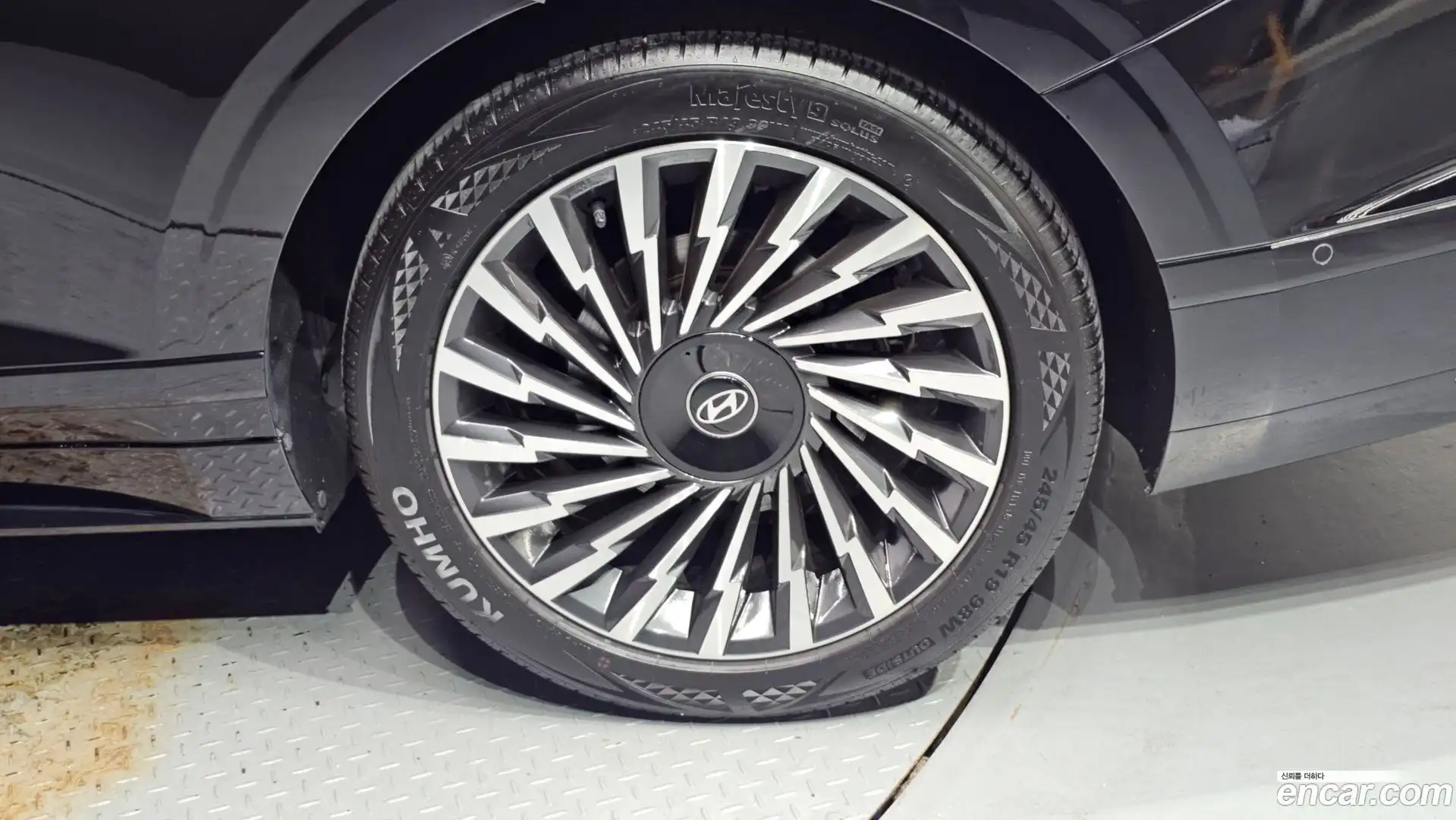 Grandeur Hyundai 2024.4-OUTER-031