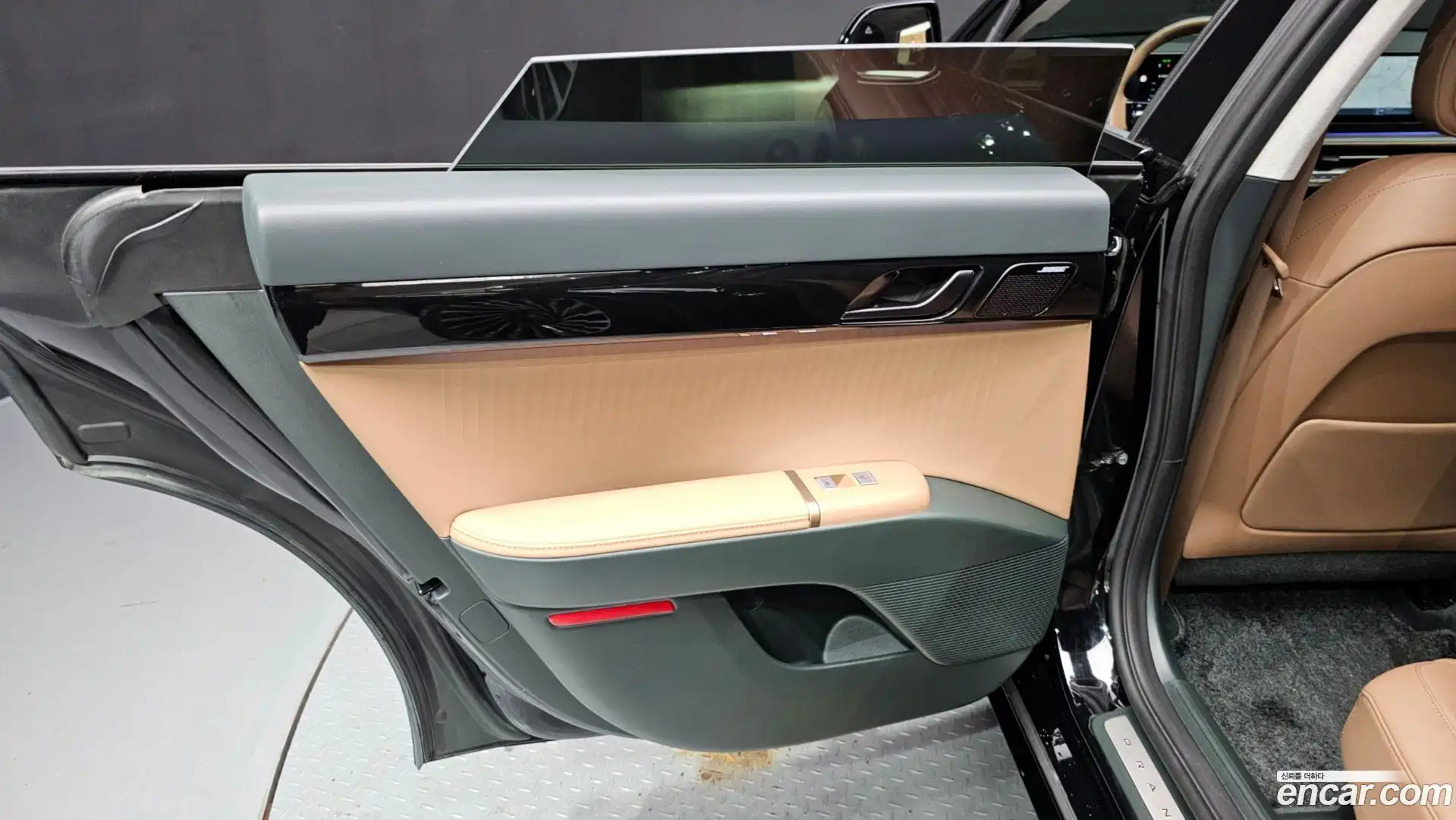 Grandeur Hyundai 2024.4-INNER-035