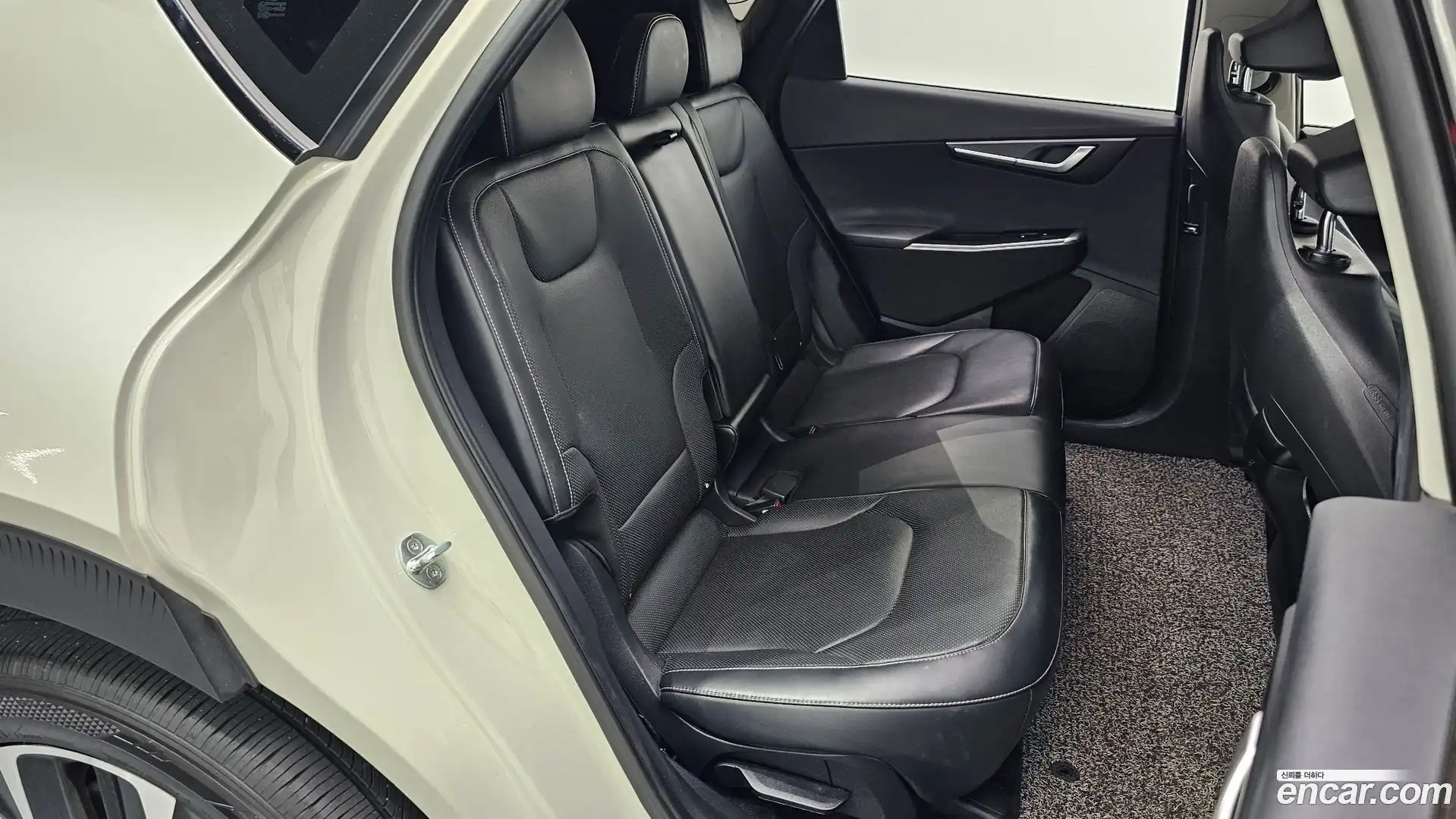 EV6 Kia 2021.11-OPTION-015