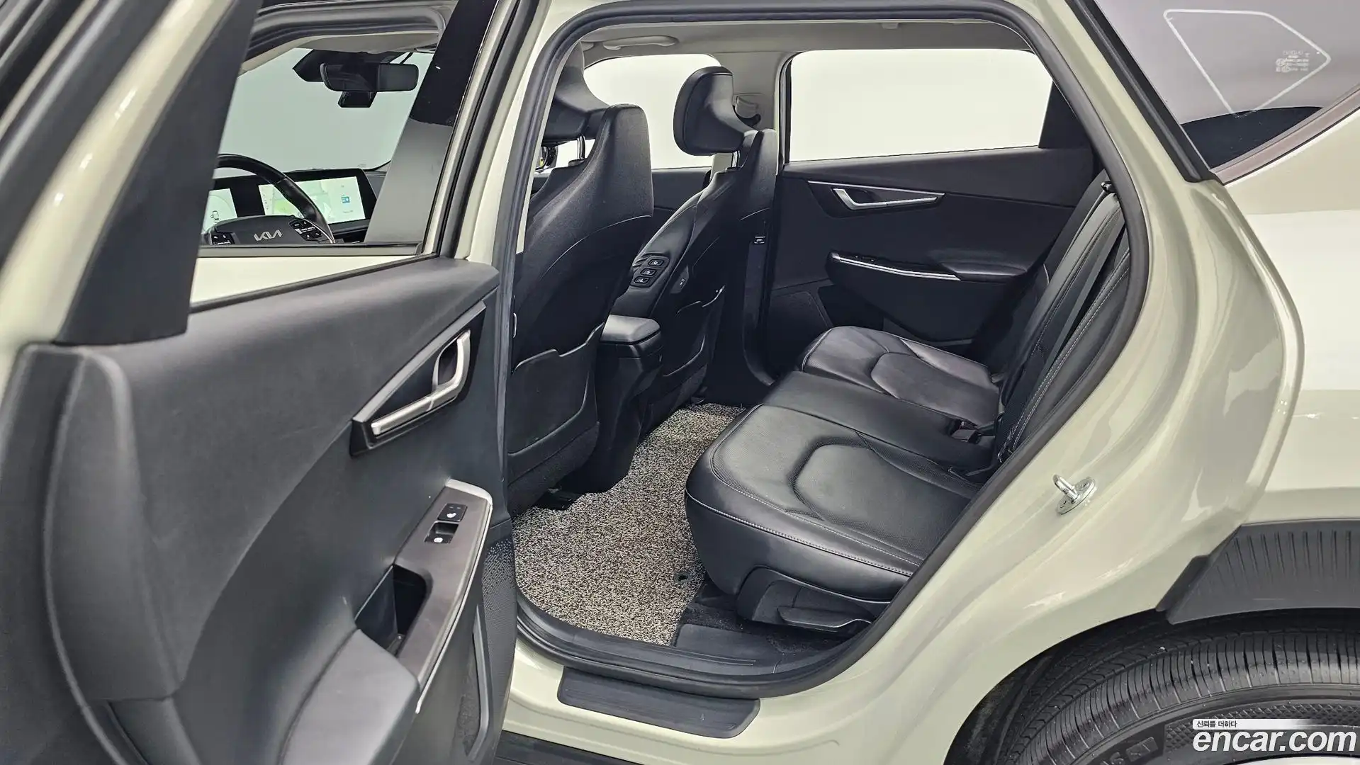 EV6 Kia 2021.11-OPTION-043