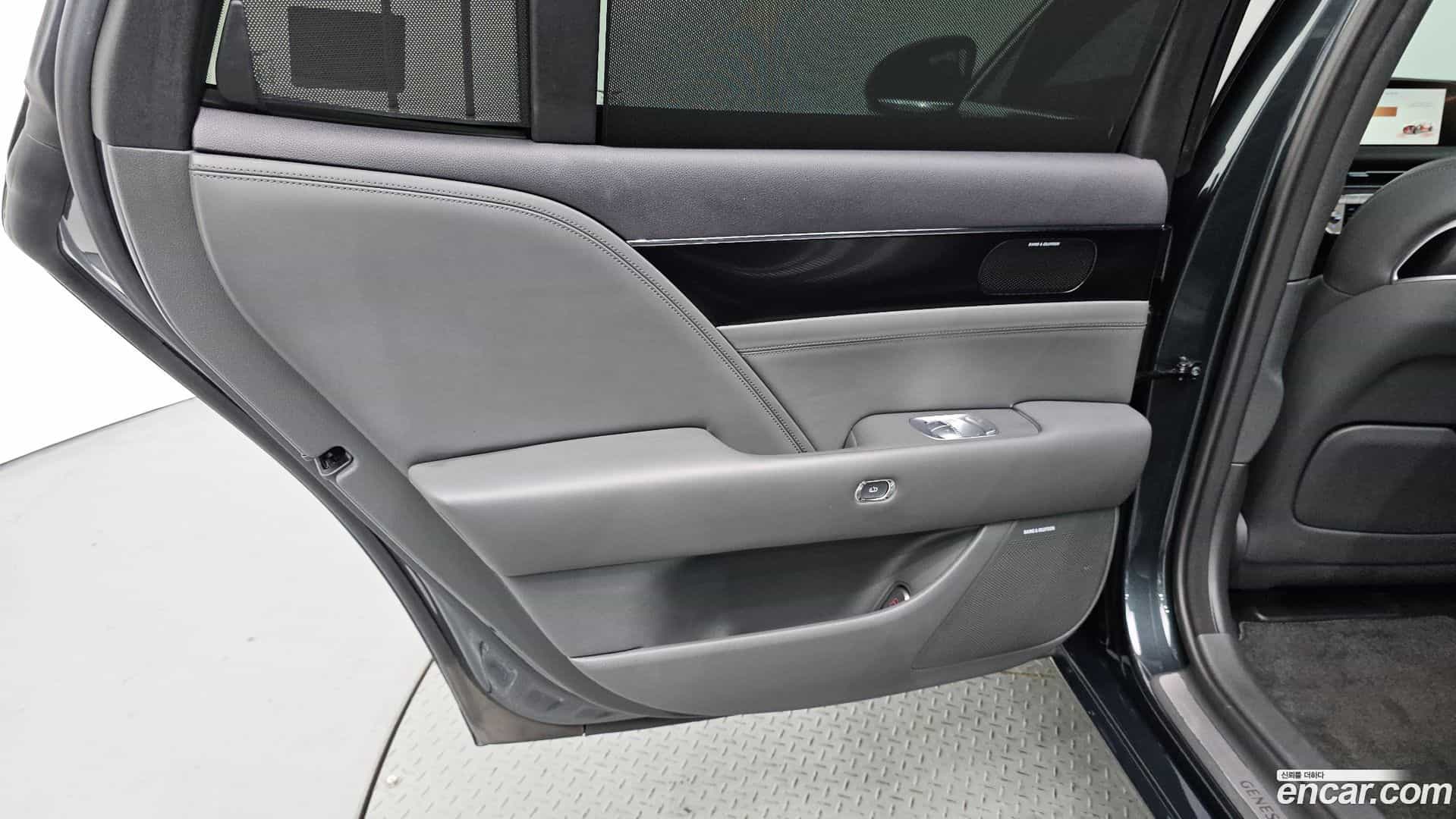 G90 Genesis 2022.6-INNER-035