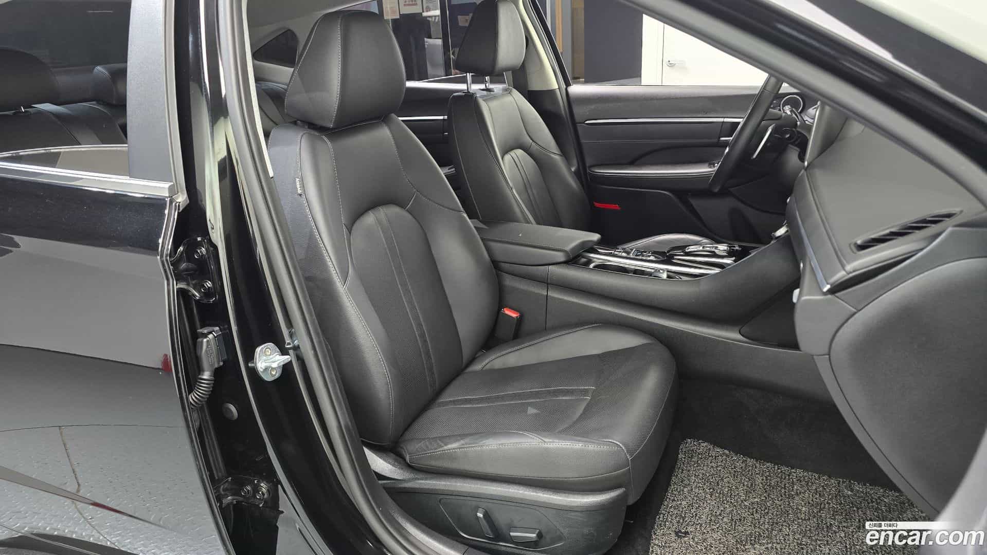 Sonata Hyundai 2019.6-INNER-036