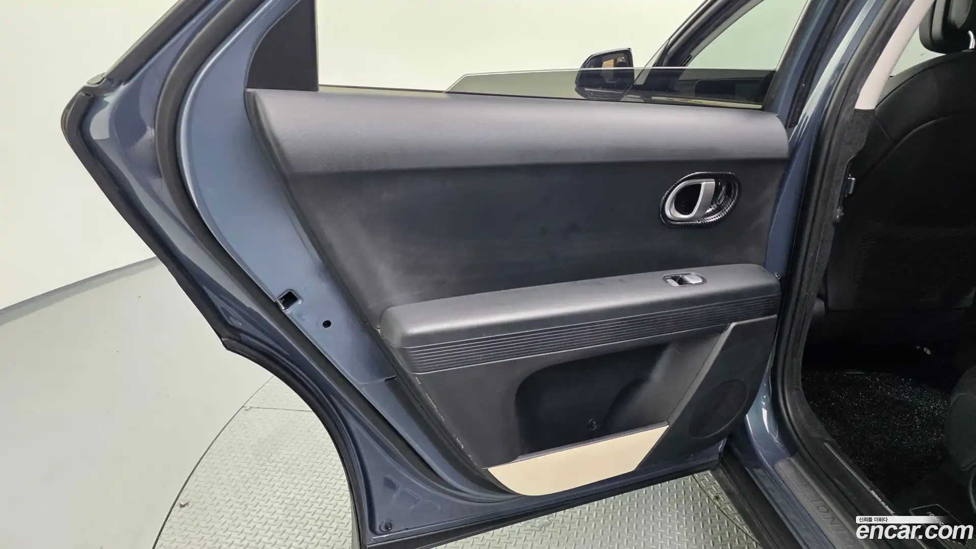 Ioniq5 Hyundai 2021.10-INNER-035