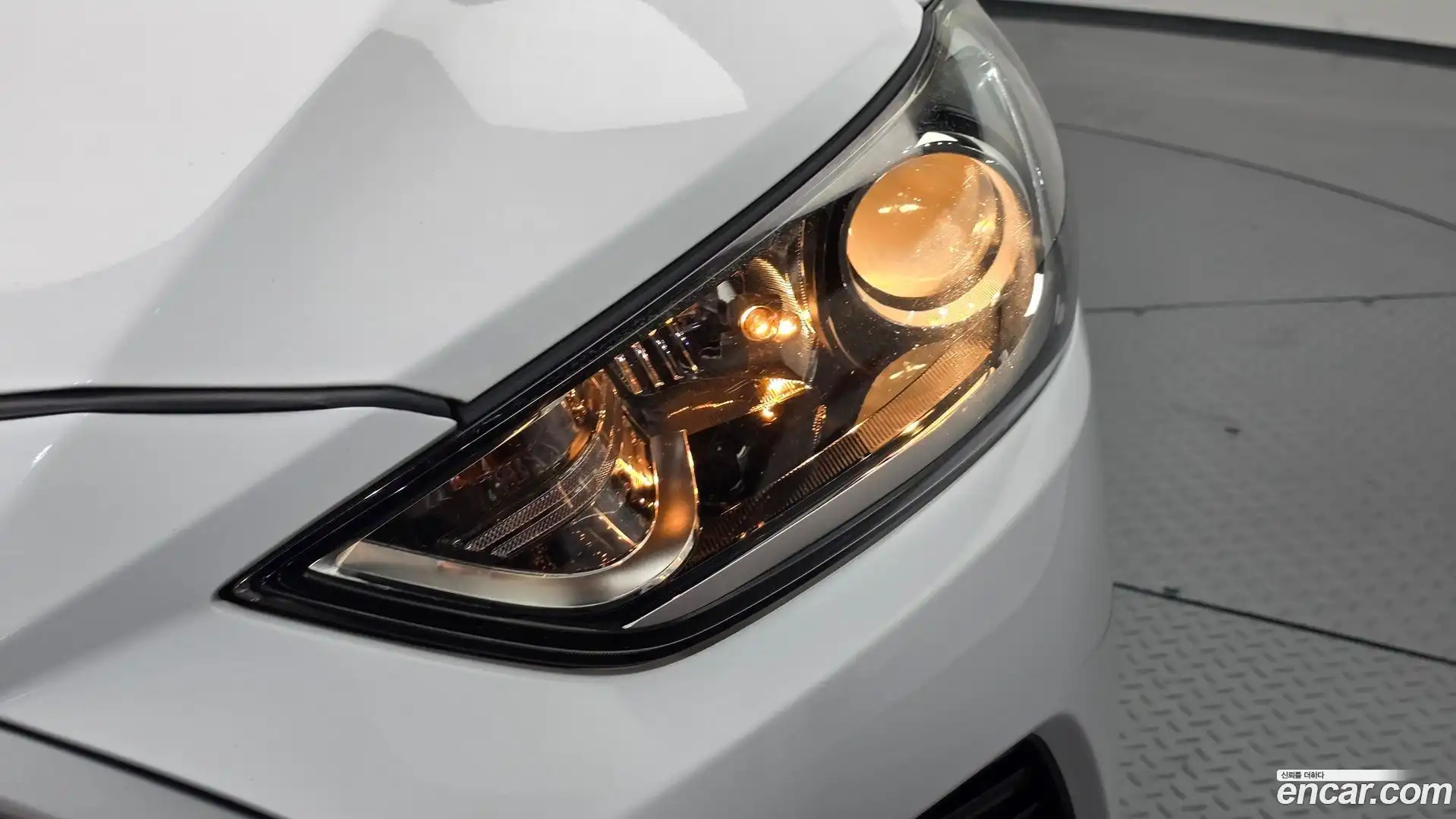AVANTE Hyundai 2017.7-OUTER-032