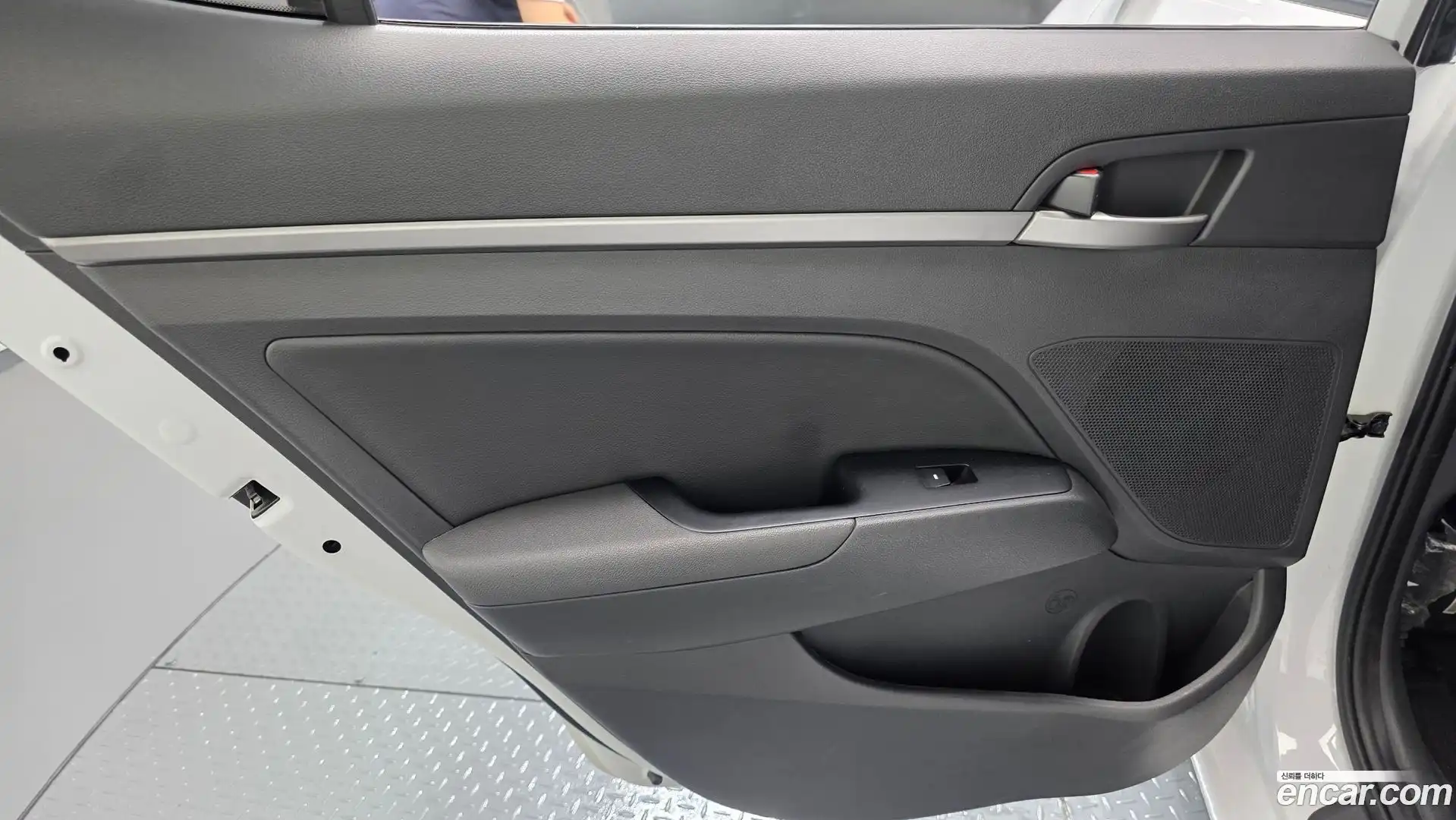 AVANTE Hyundai 2017.7-INNER-035