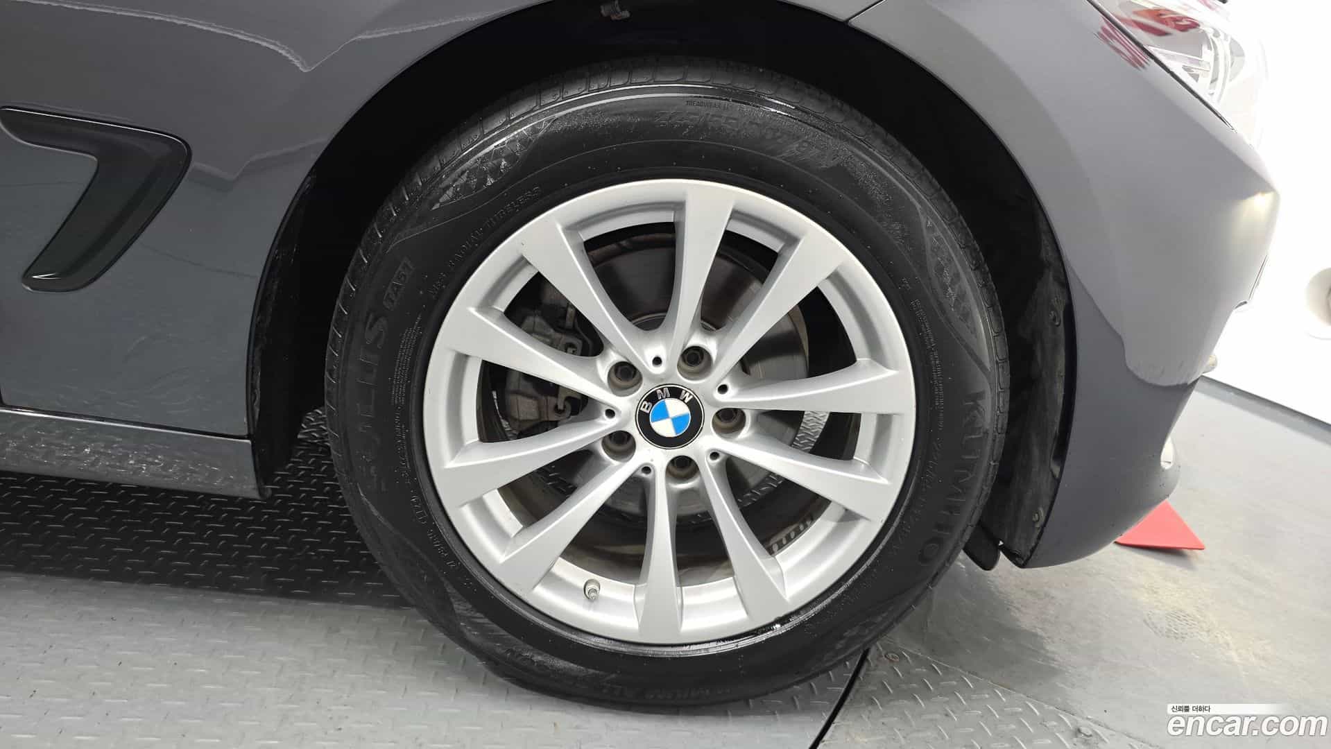 Gran Turismo BMW 2018.11-OUTER-005