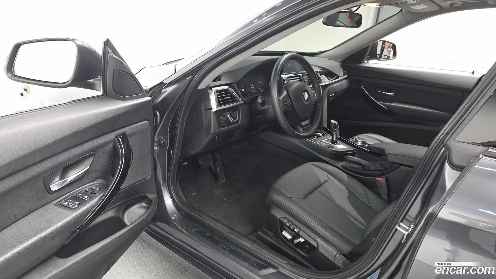 Gran Turismo BMW 2018.11-INNER-010