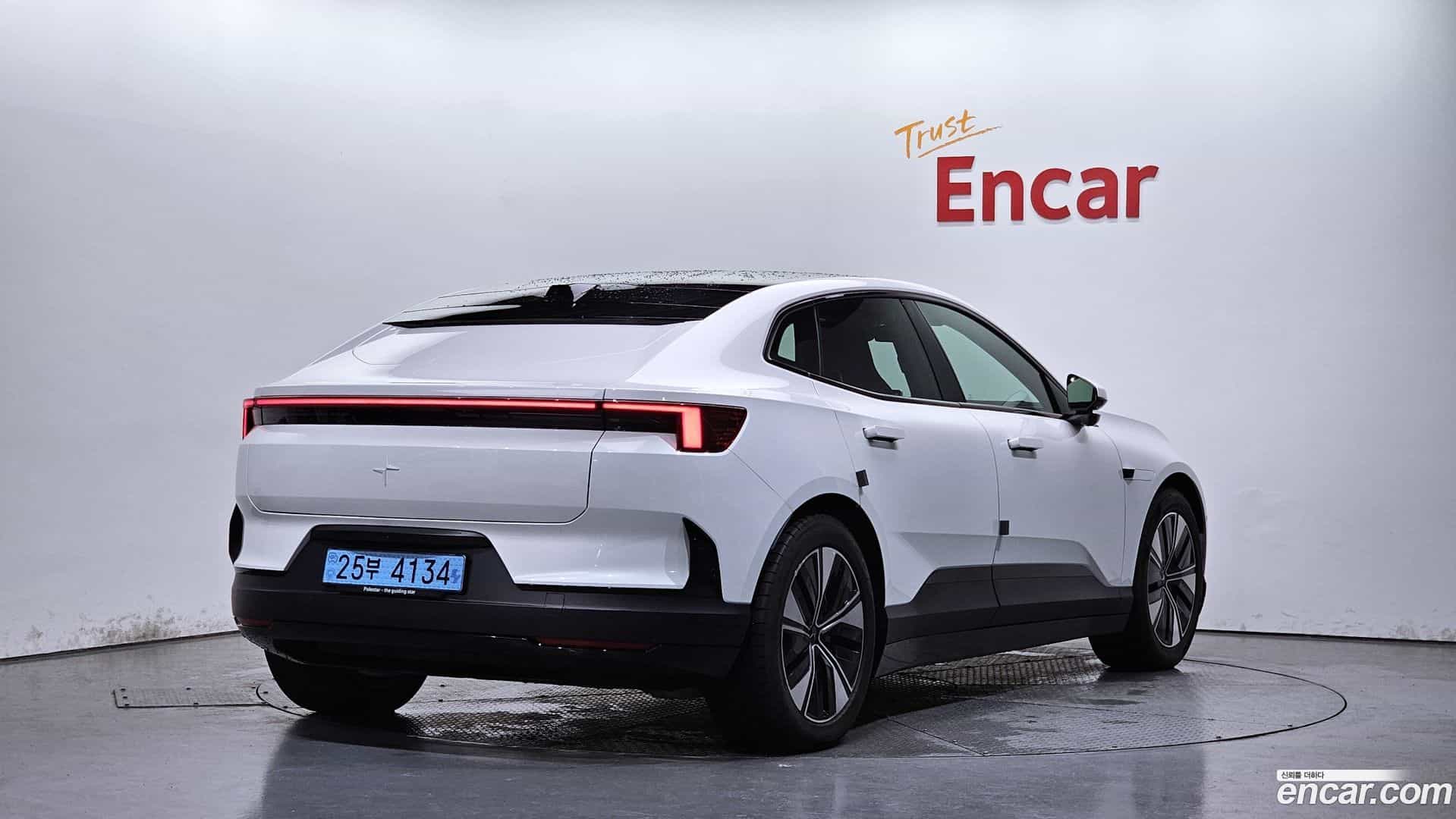 Polestar 4 Polestar 2025.5-OUTER-002
