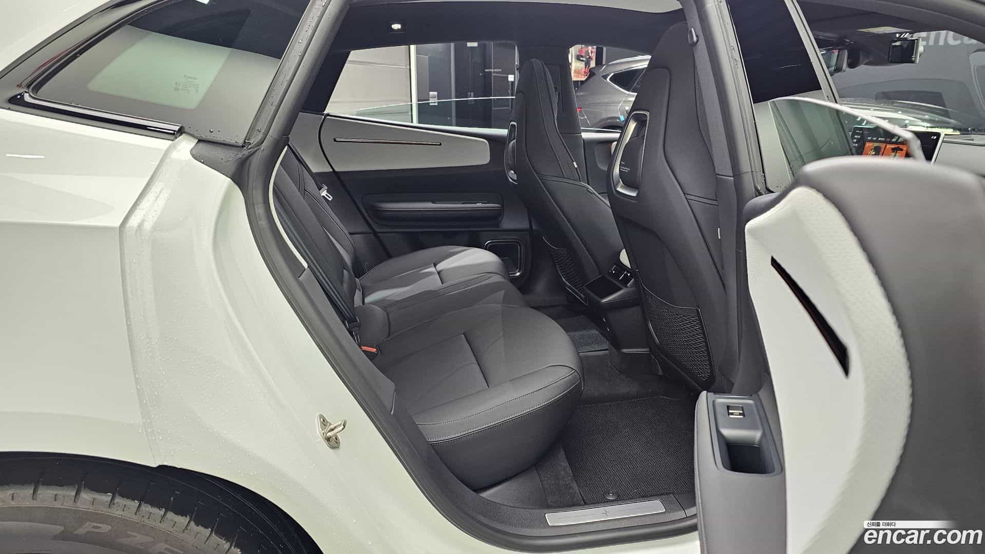 Polestar 4 Polestar 2025.5-OPTION-016