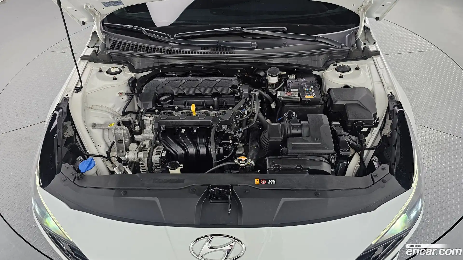 AVANTE Hyundai 2020.5-OUTER-006
