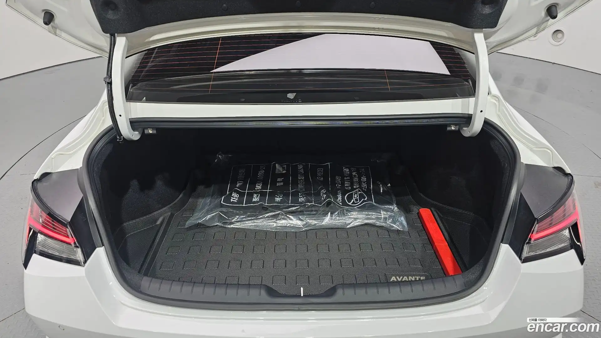 AVANTE Hyundai 2020.5-OPTION-024