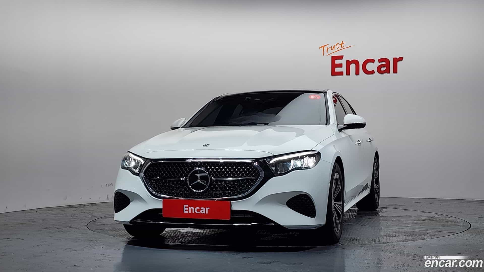 E-Class Mercedes-Benz 2024.8-OUTER-003