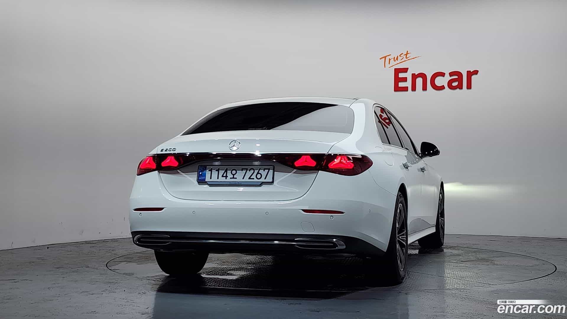 E-Class Mercedes-Benz 2024.8-OUTER-004
