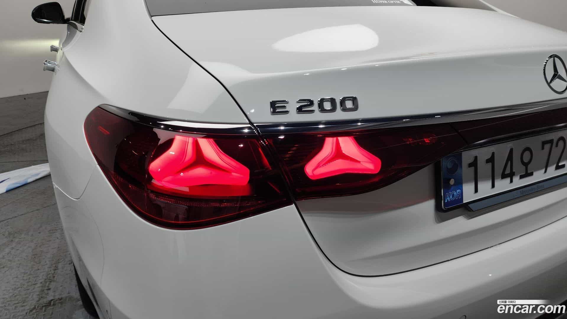 E-Class Mercedes-Benz 2024.8-OUTER-033