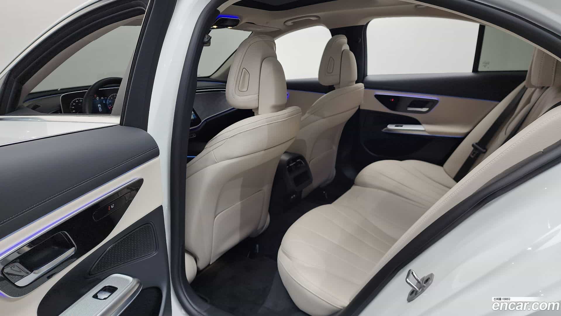 E-Class Mercedes-Benz 2024.8-INNER-036