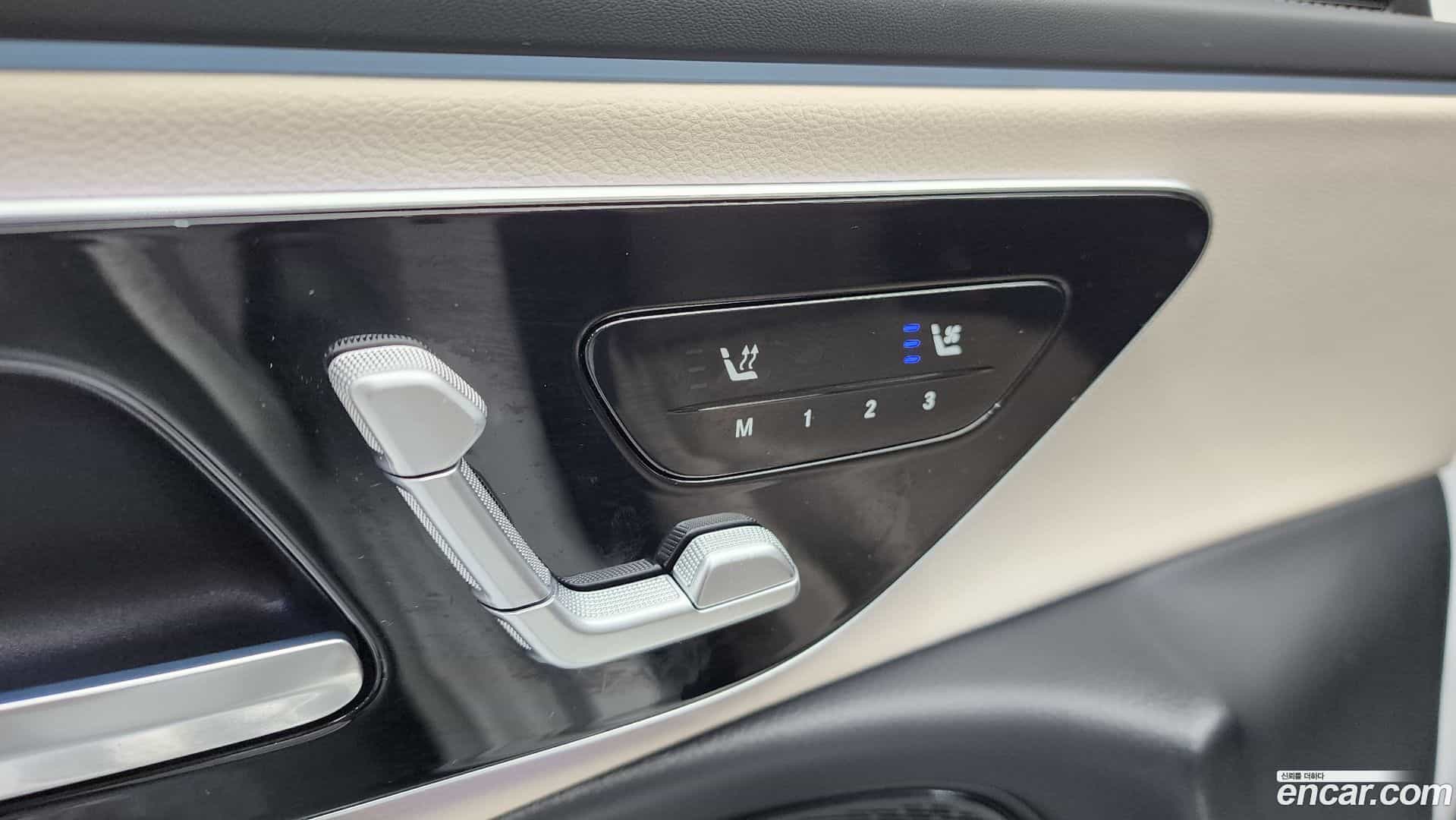 E-Class Mercedes-Benz 2024.8-OPTION-043