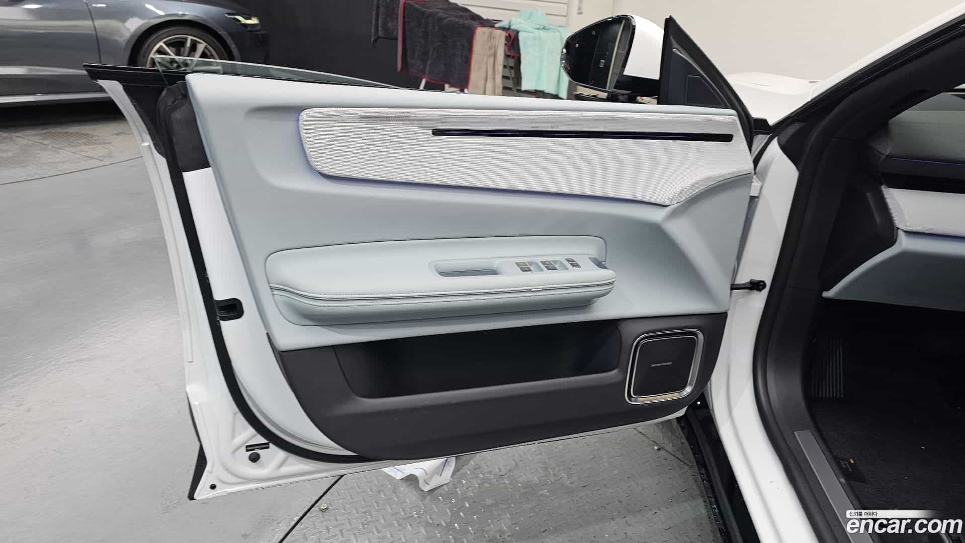 Polestar 4 Polestar 2025.5-INNER-034
