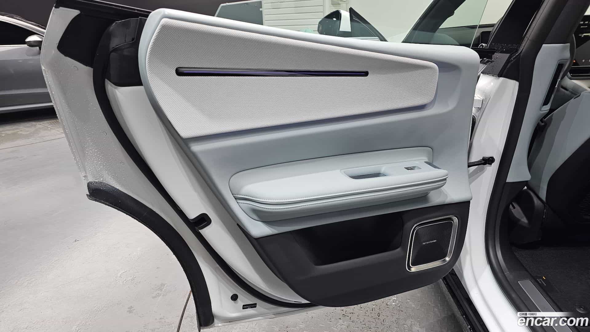 Polestar 4 Polestar 2025.5-INNER-035