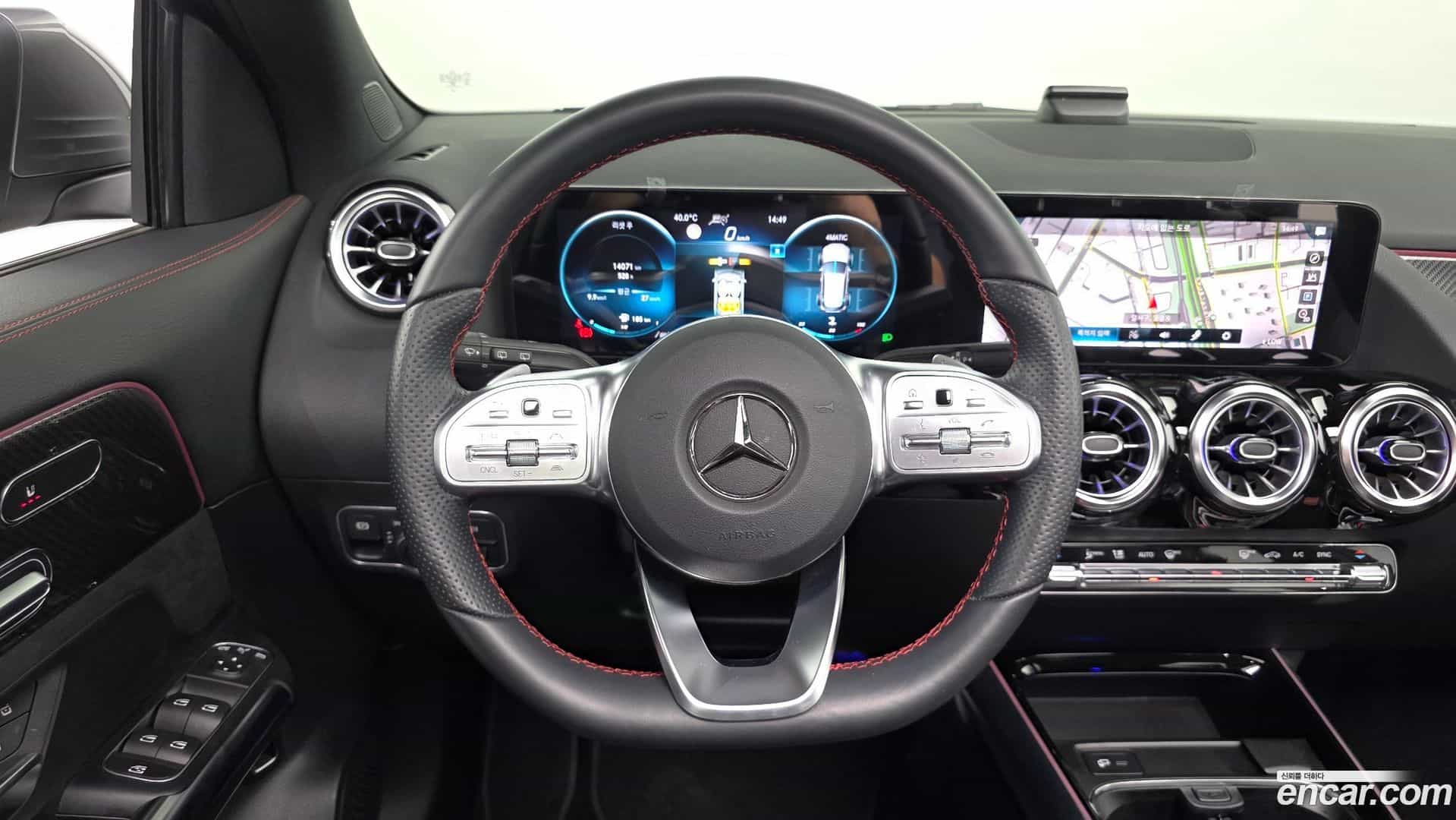 GLA-Class Mercedes-Benz 2022.11-OPTION-016