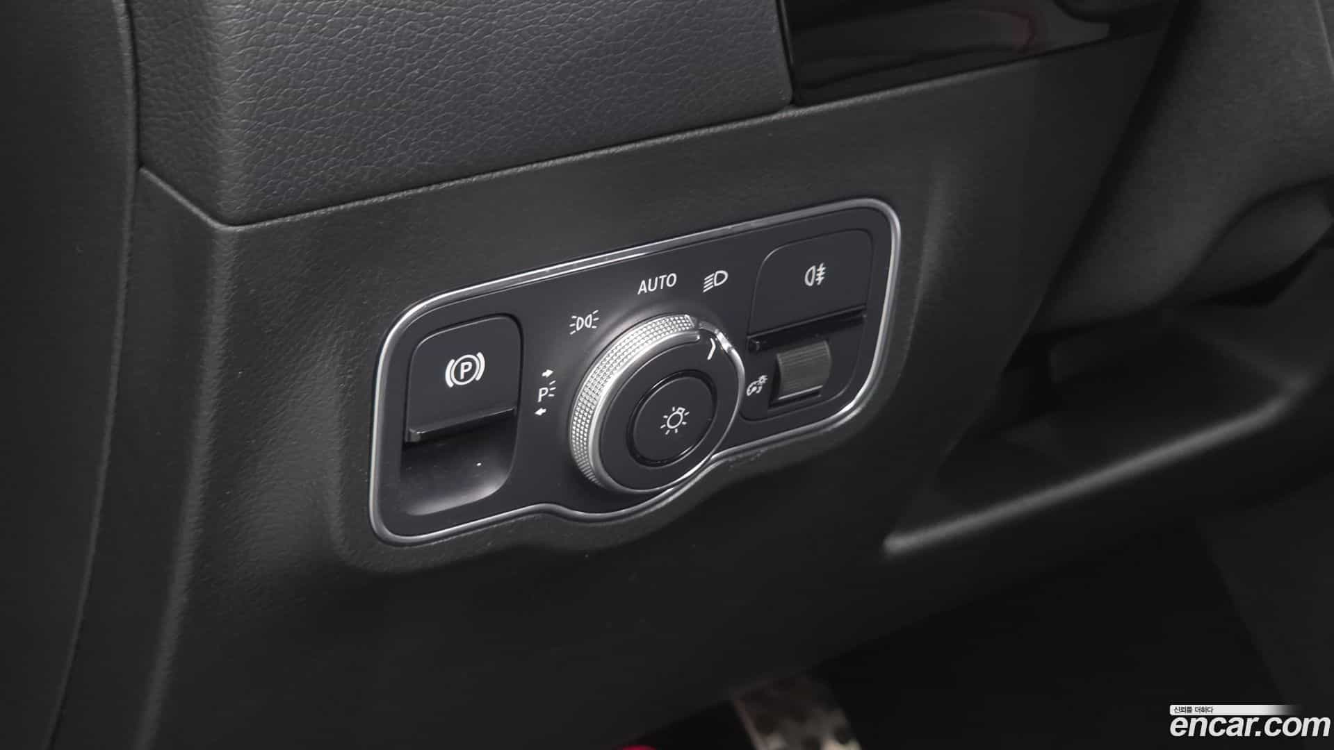 GLA-Class Mercedes-Benz 2022.11-OPTION-019