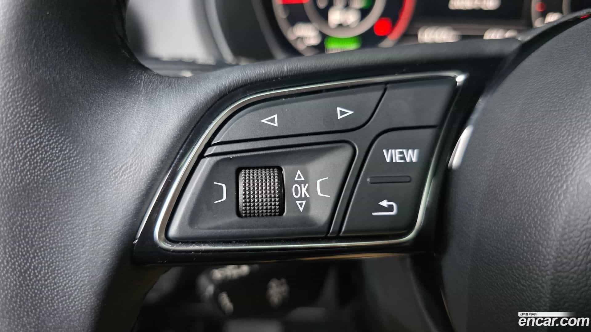 Q2 Audi 2023.11-OPTION-019