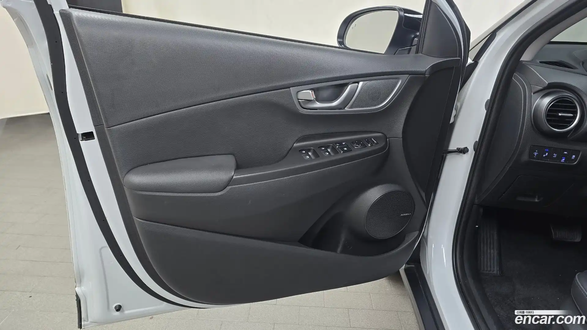 Kona Hyundai 2020.11-INNER-034