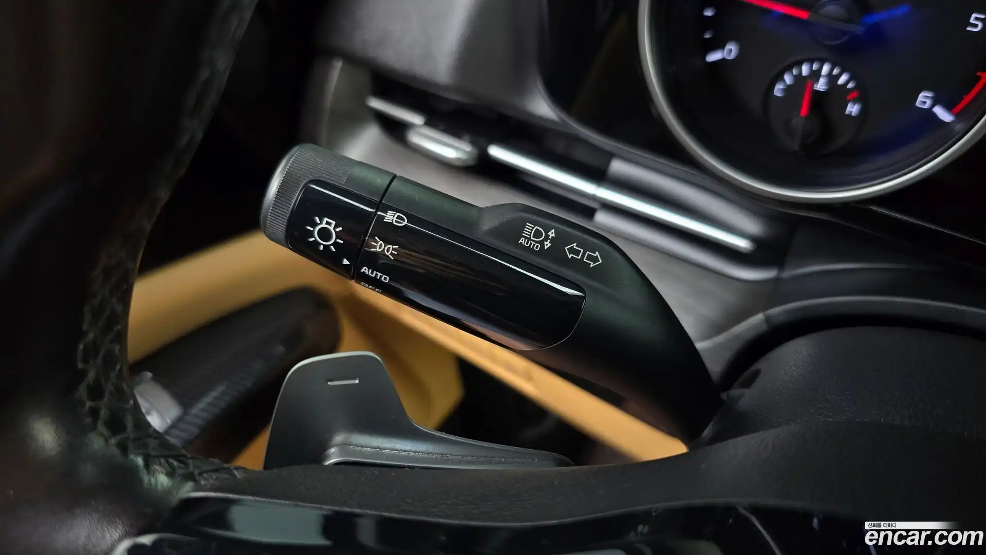 Canival Kia 2020.8-OPTION-042