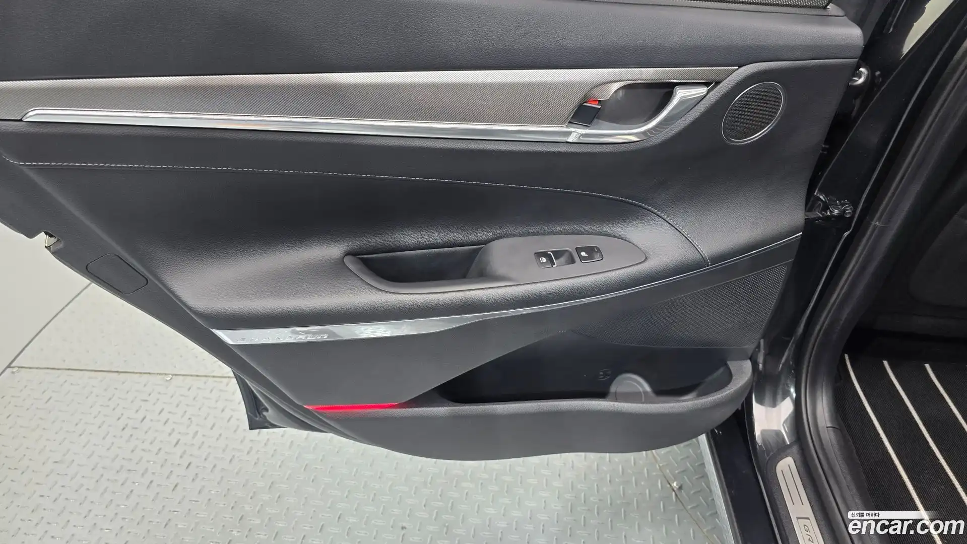 Grandeur Hyundai 2019.11-INNER-035