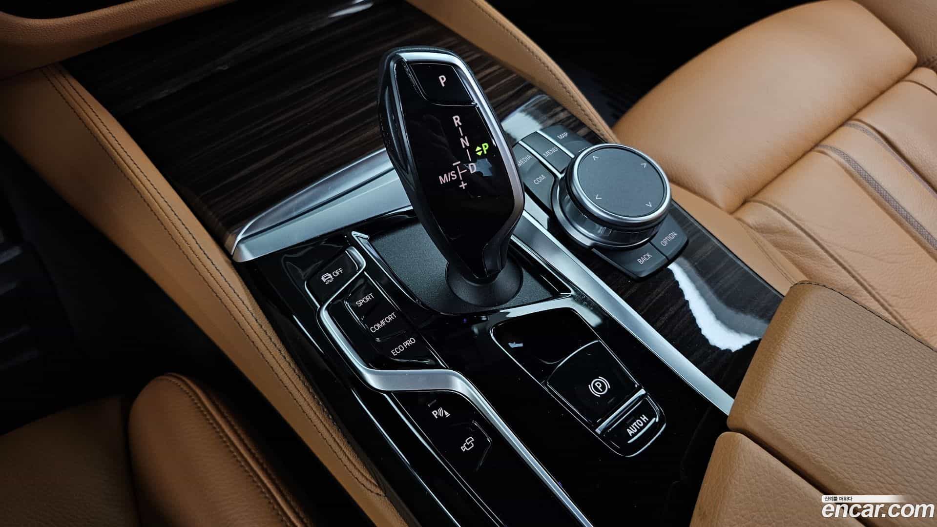 5-Series BMW 2021.9-INNER-009