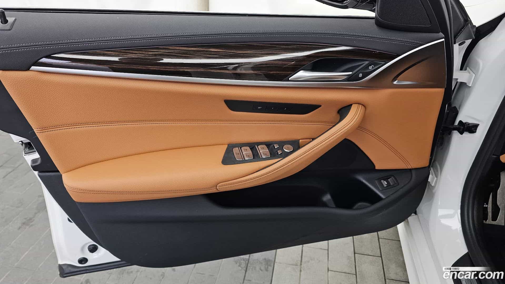 5-Series BMW 2021.9-INNER-034