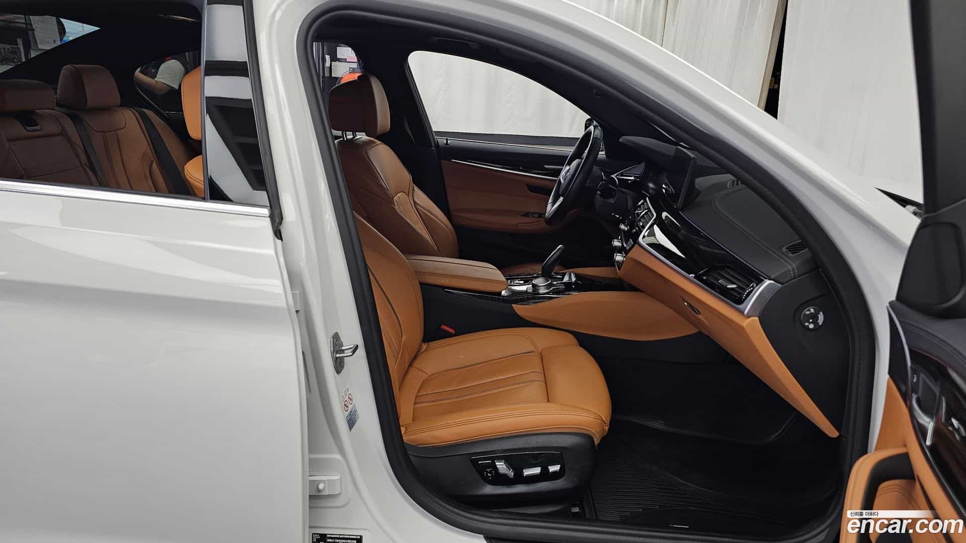 5-Series BMW 2021.9-INNER-036