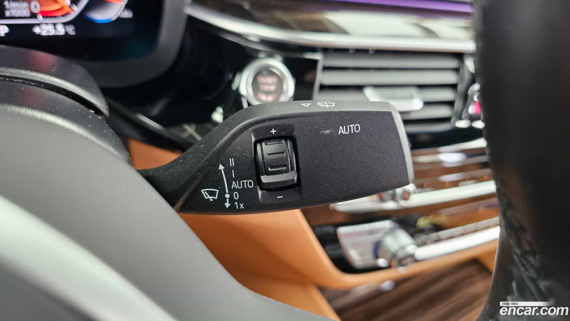 5-Series BMW 2021.9-OPTION-040
