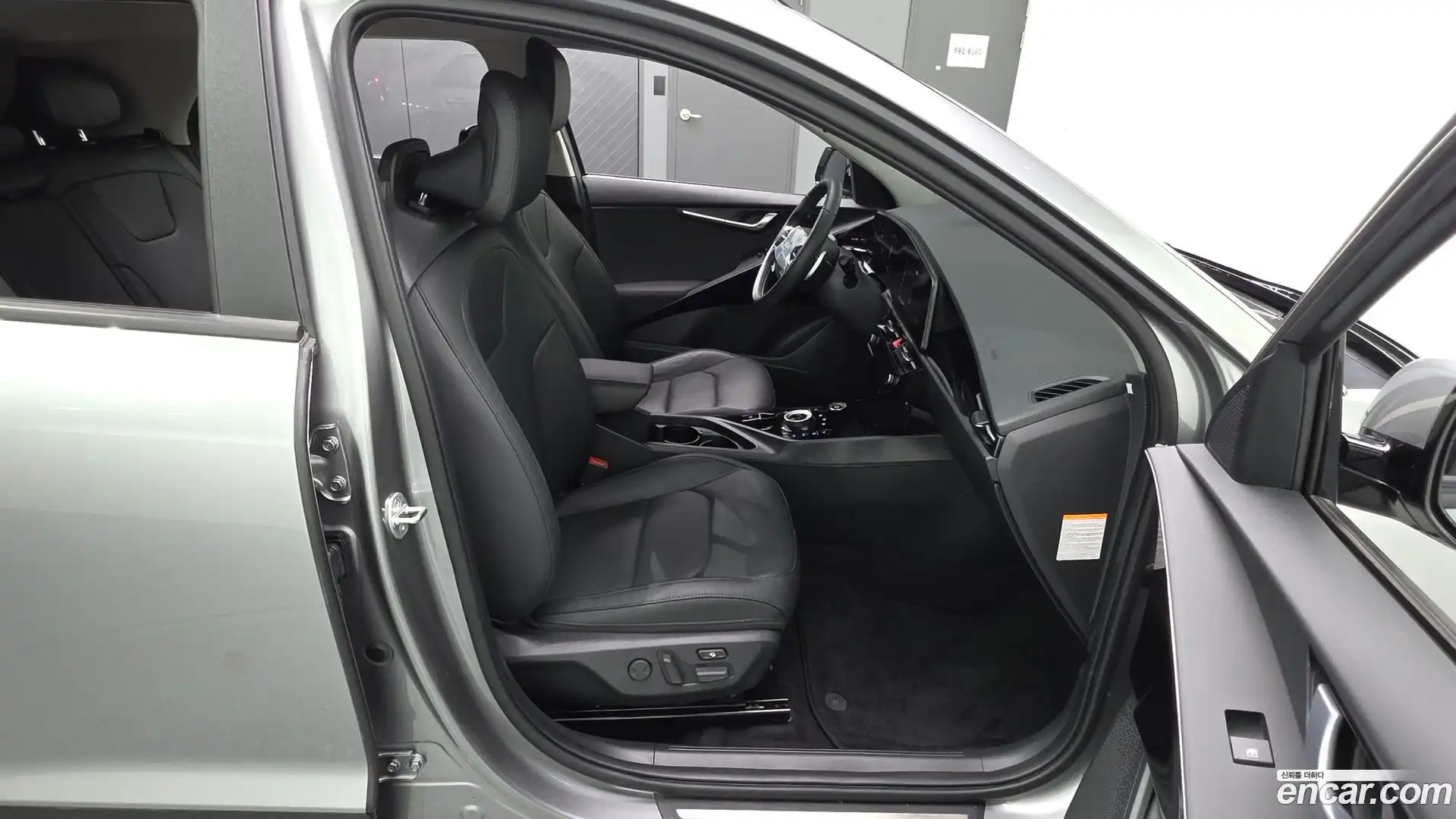 Niro Kia 2023.4-OPTION-016